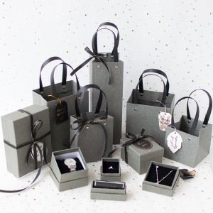 ที่กำหนดเองที่ทำด้วยมือกระดาษแข็งกระดาษบรรจุภัณฑ์เครื่องประดับสำหรับจี้