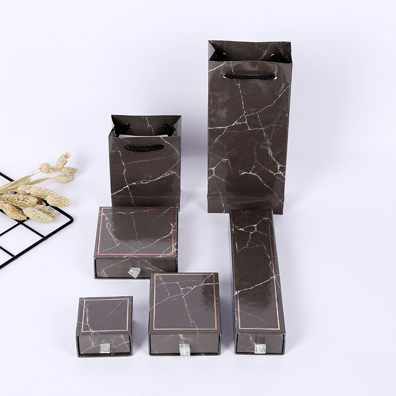 กระดาษแข็งหินอ่อนเลื่อนเครื่องประดับบรรจุภัณฑ์ต่างหูกระดาษแข็งรีไซเคิลยูวีเคลือบเคลือบเงานูนปั๊ม